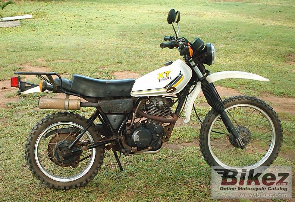 Big Camo Dubya xt 250 picture and wallpaper from Bikez.com